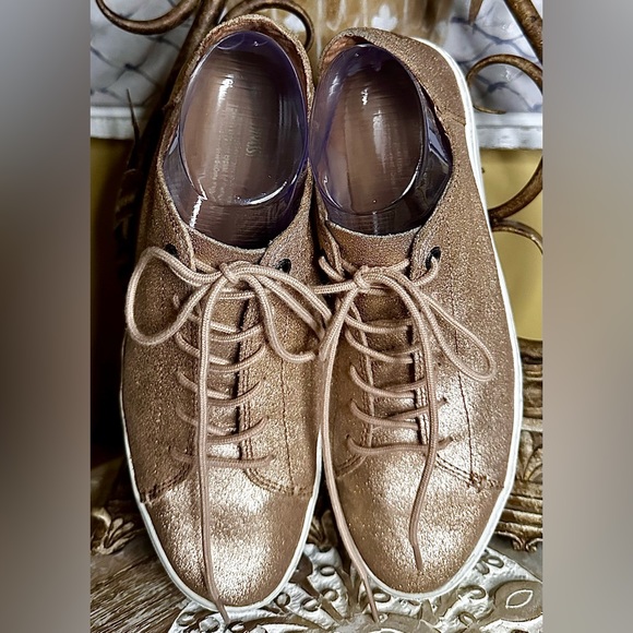 EUC Tom’s “Lenox” Metallic Leather Lace-up Sneaker in Rose Gold. Size 8.5 - Picture 7 of 11